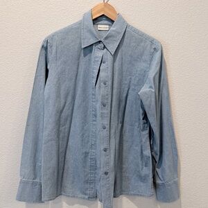 White Stag Chambray Oxford Button Down Shirt | 90s Coastal Grandmother Normcore